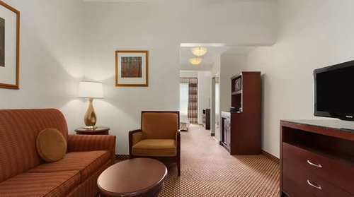Super 8 By Wyndham Northwest Corpus Christi