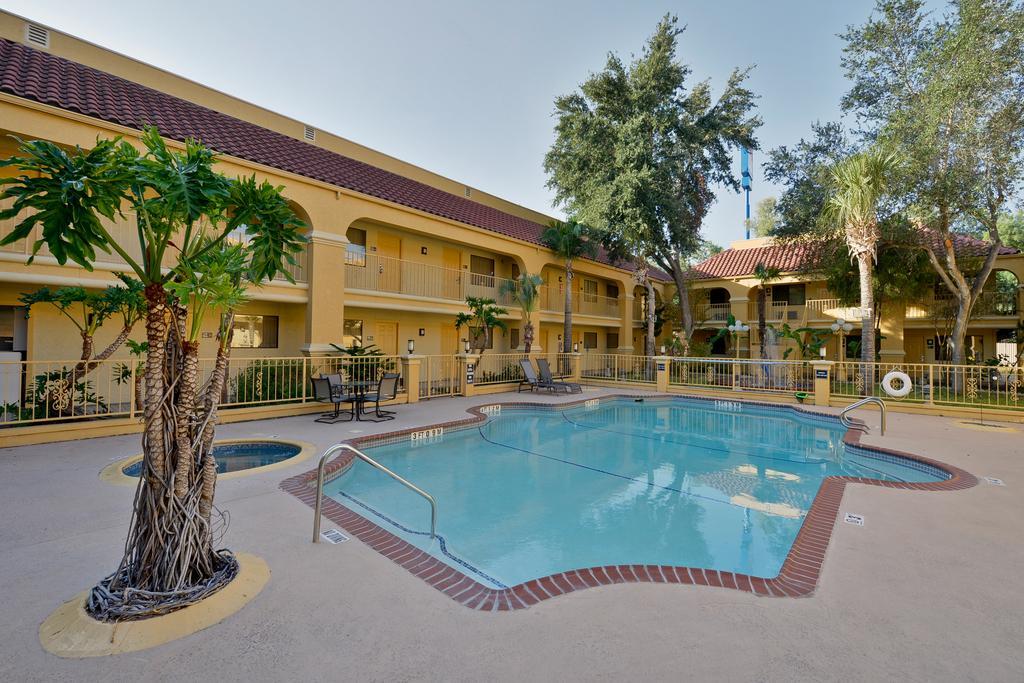 Motel Super 8 By Wyndham Northwest