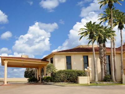 Super 8 By Wyndham Northwest 2*