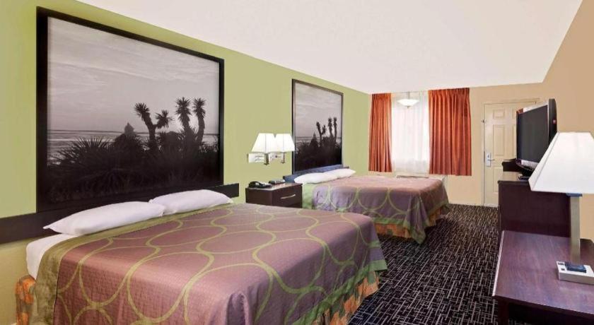 Super 8 By Wyndham Northwest Corpus Christi