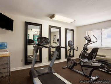 Motel Super 8 By Wyndham Northwest 2*